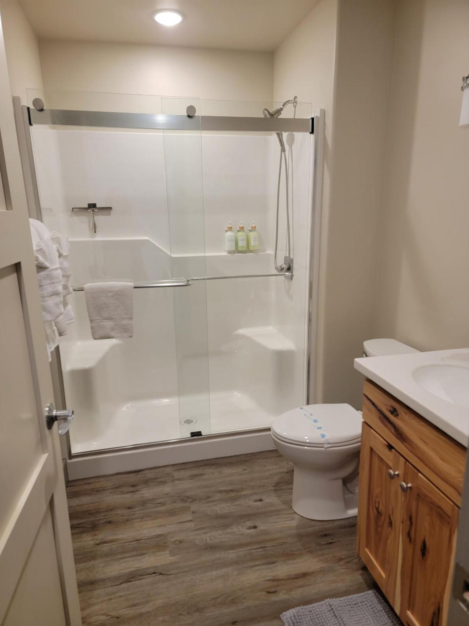Lakeshore Lodging Suites Homer Bagian luar foto