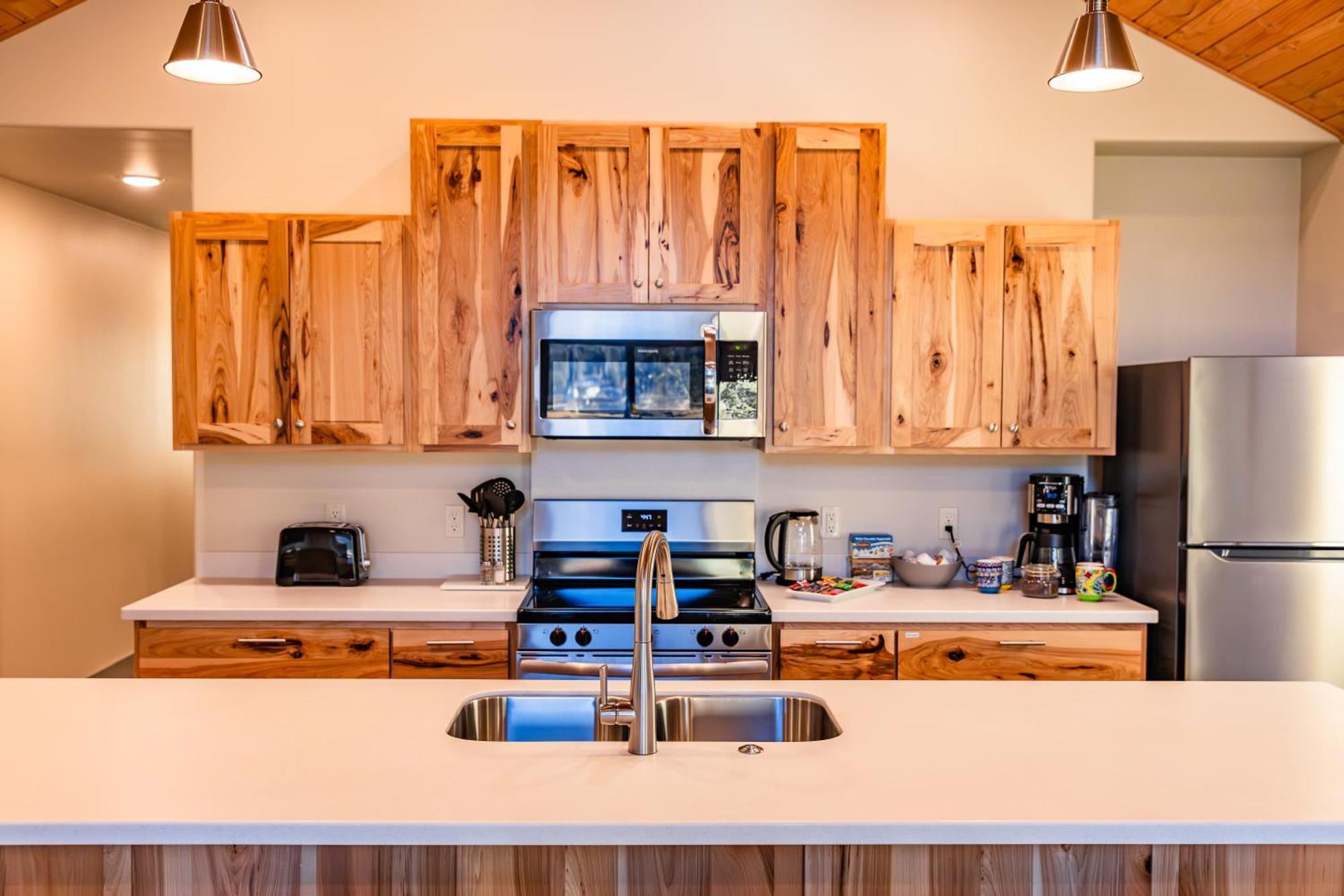 Lakeshore Lodging Suites Homer Bagian luar foto